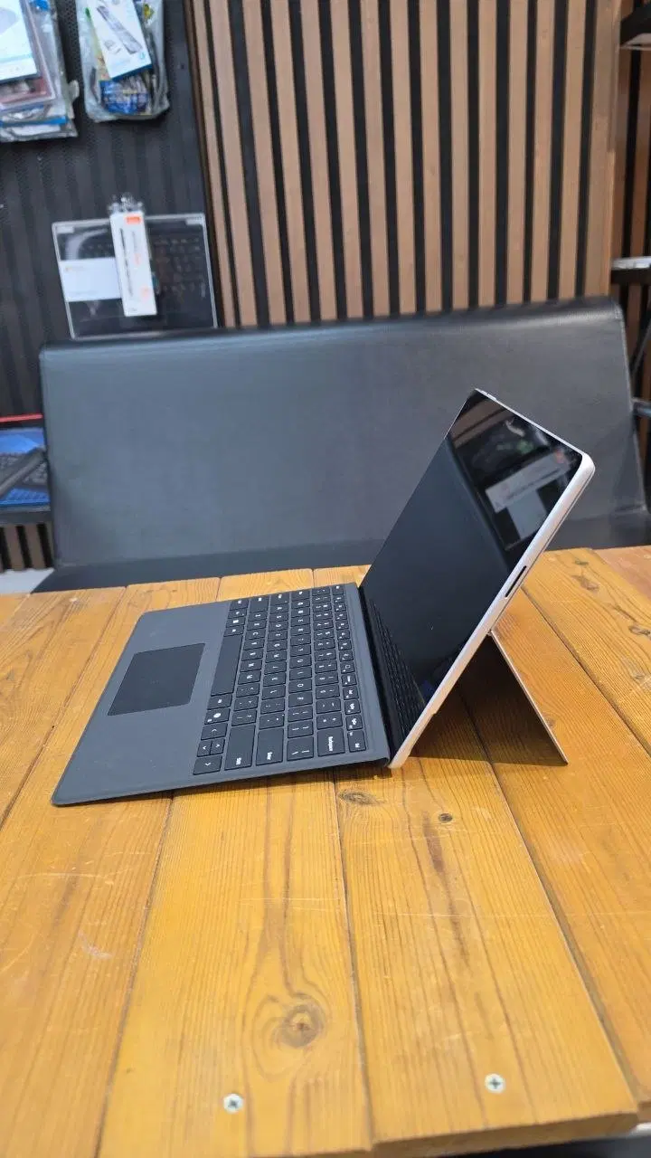 SURFACE PRO 10 در حد نو باطری 100% + مهلت تست|رایانه همراه|اصفهان, باغ زرشک|دیوار