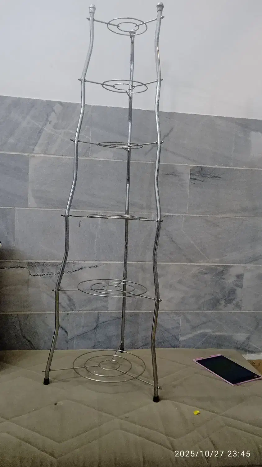 پایه قابلمه|آبچکان و نظمدهنده ظروف|یزد, |دیوار