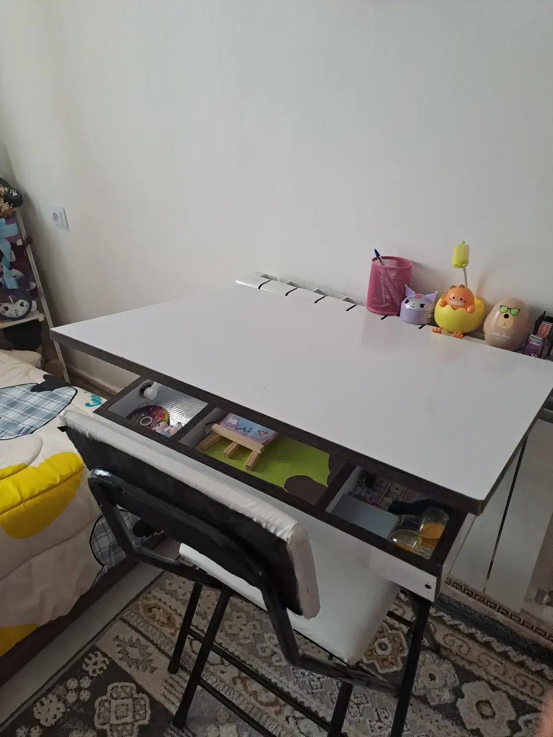 میز تحریر باکسدار چوبی با پایه فلزی|میز تحریر و کامپیوتر|رشت, انصاری|دیوار