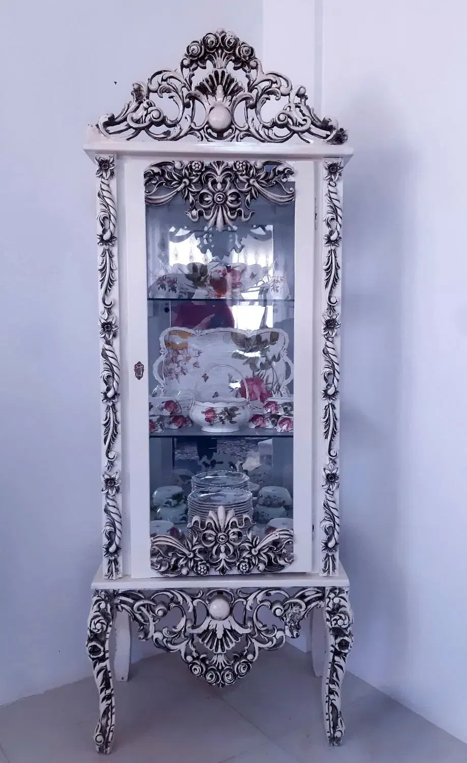 وسایل خانه. بوفه و ساعت ایستاده|بوفه، ویترین، کنسول|سرپل ذهاب, |دیوار