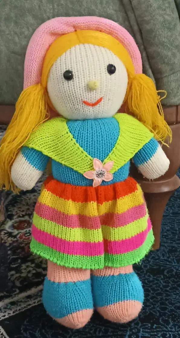 عروسک|اسباببازی بچه|قرچک, پارس سرام|دیوار