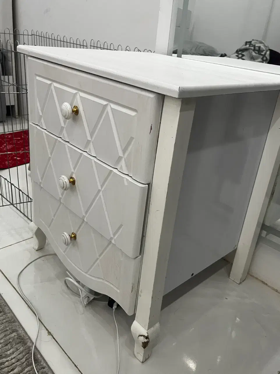 پاتختی|تخت و سرویس خواب|مشهد, صیاد شیرازی|دیوار