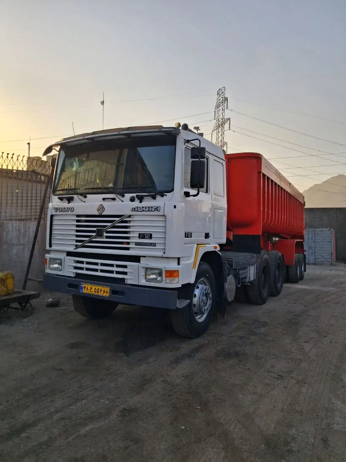 کشنده اف ۱۲ مدل ۶۵|خودرو سنگین|اسلام‌شهر, ملک‌آباد|دیوار