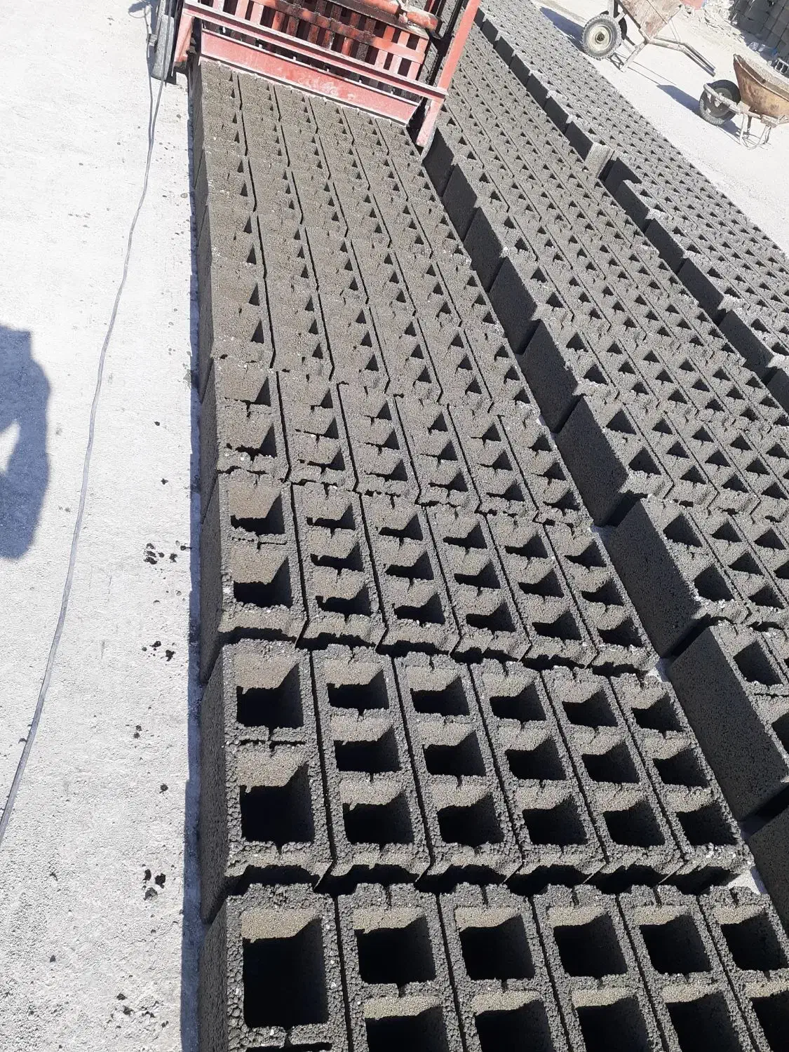 قالب بلوک ۱۵ در ۴۰ و ۲۰ در ۴۰|ماشین‌آلات صنعتی|شهریار, رضی آباد بالا|دیوار