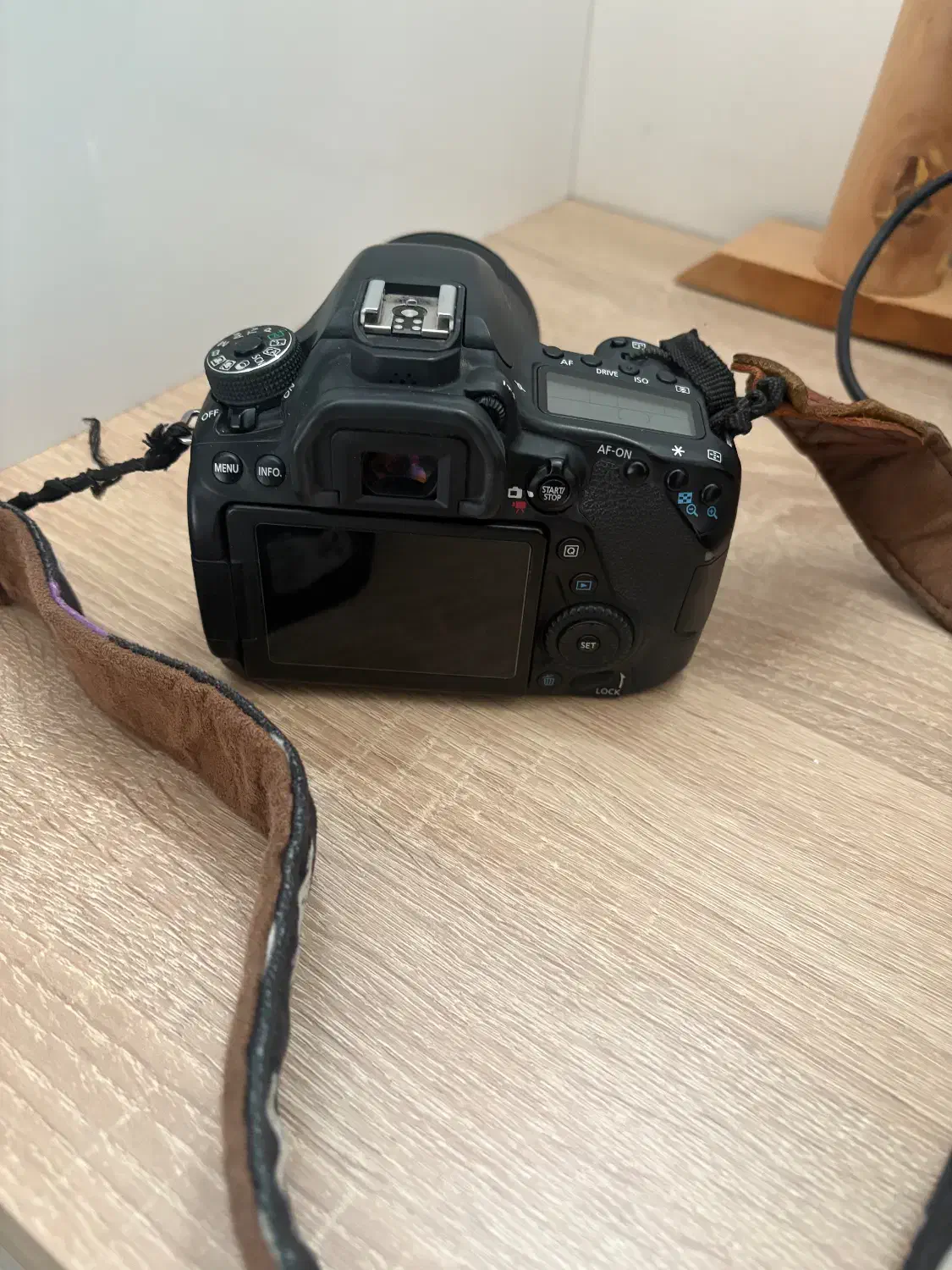 دوربین عکاسی cannon 80d|دوربین عکاسی و فیلم‌برداری|خمینی‌شهر, |دیوار