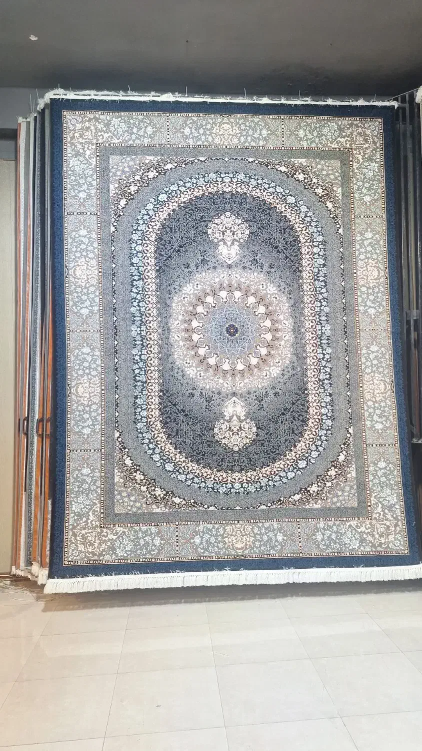 فروش ۴۰تخته فرش ۱۲متری زمرد ۷۰۰شانه تراکم۲۵۵۰سیاری|فرش|بندرعباس, |دیوار