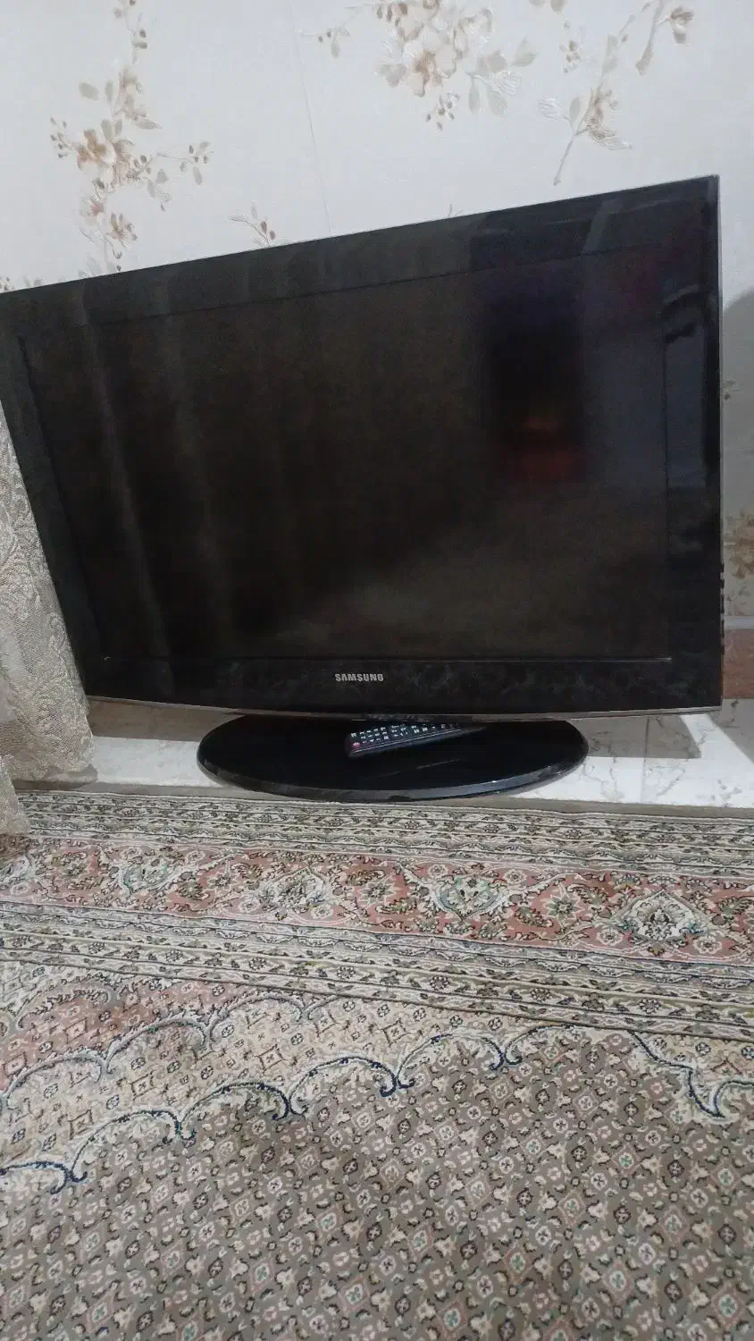 تلویزیون ۳۲ اینچ|تلویزیون و پروژکتور|تهران, شهران شمالی|دیوار