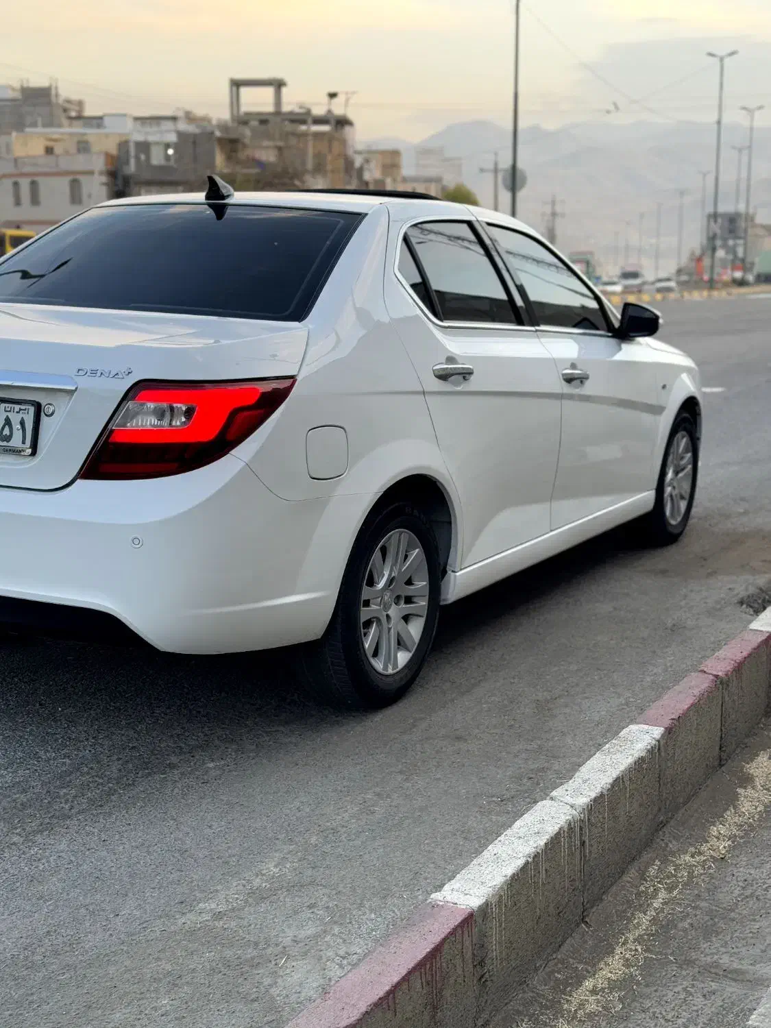 دنا پلاس مدل 97 تمام فول|خودرو سواری و وانت|سنندج, |دیوار