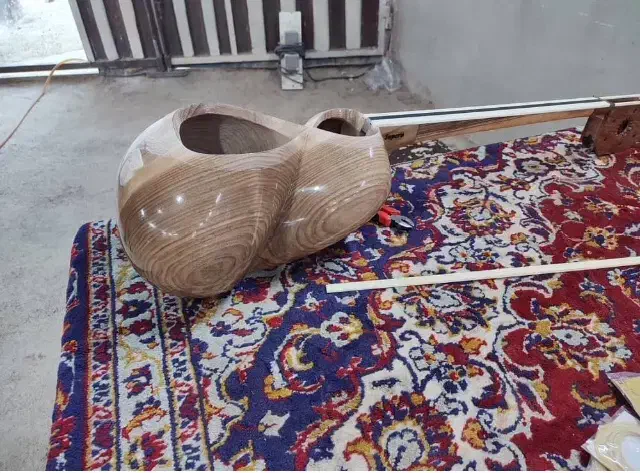 تار|سازهای سنتی|همدان, |دیوار