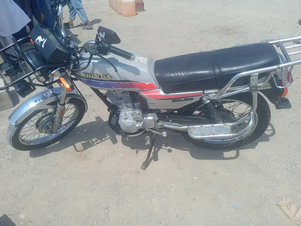 موتورحسان|موتورسیکلت|کورین, |دیوار