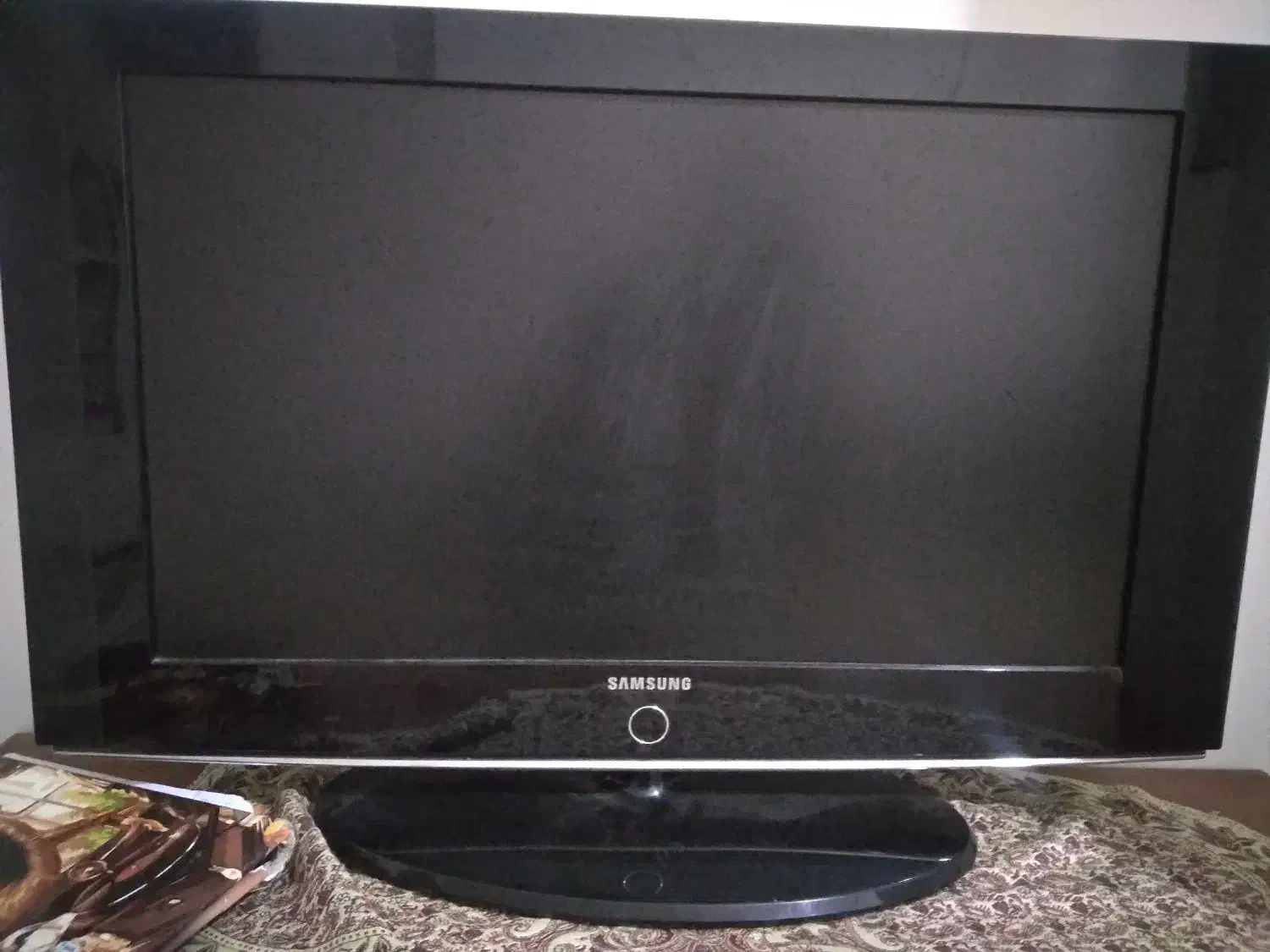 تلویزیون ال ای دی ۳۲ اینچ|تلویزیون و پروژکتور|قم, شاه ابراهیم|دیوار