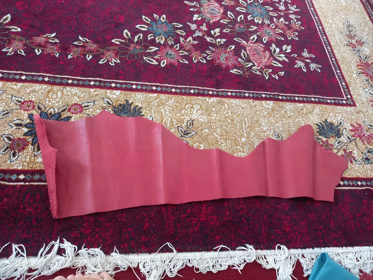 چرم طبیعی ۴ تیکه|کیف، کفش، کمربند|اردکان, |دیوار