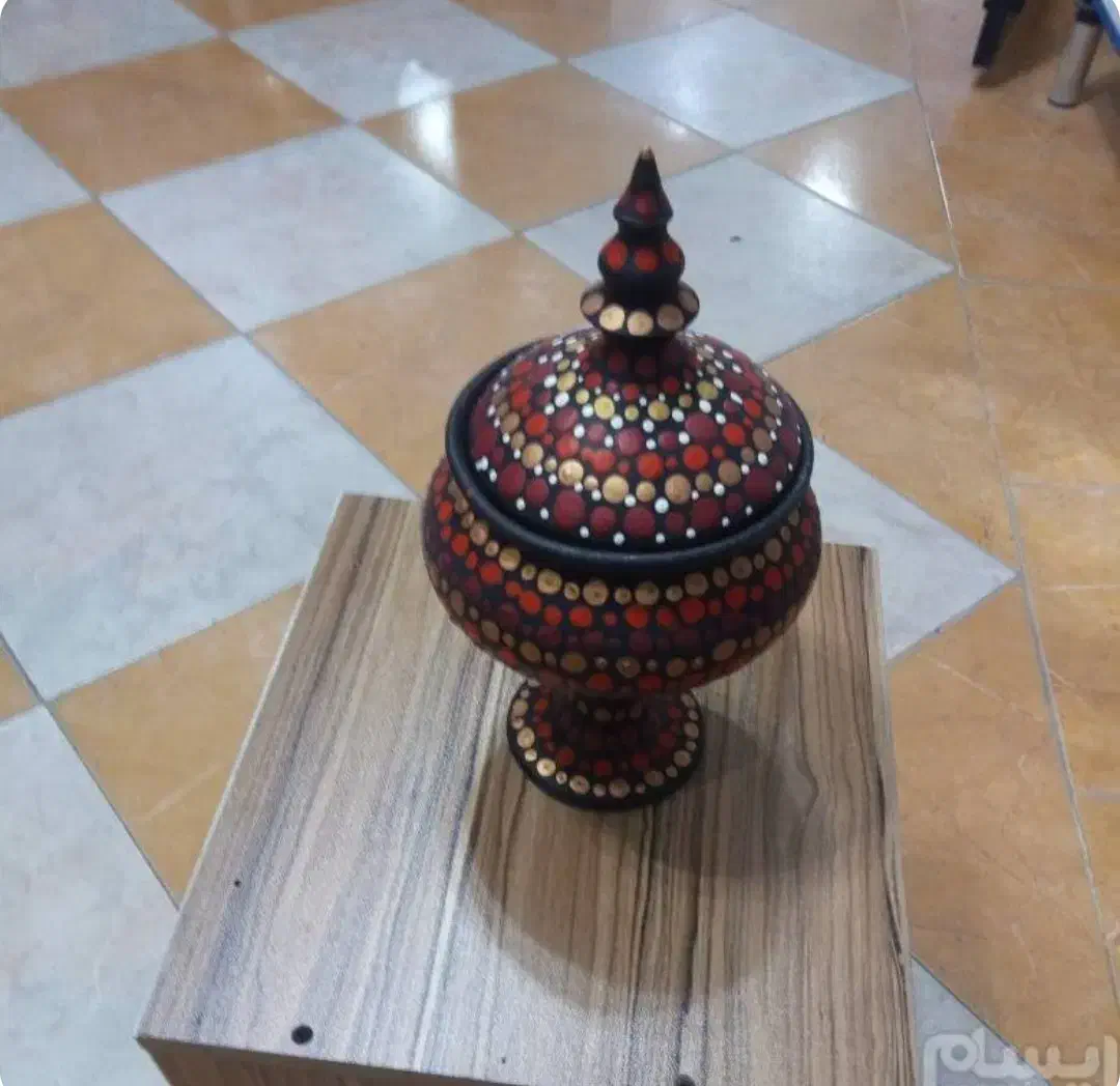 قندان سفال  قدیمی|کلکسیون اشیاء عتیقه|خرم‌آباد, |دیوار