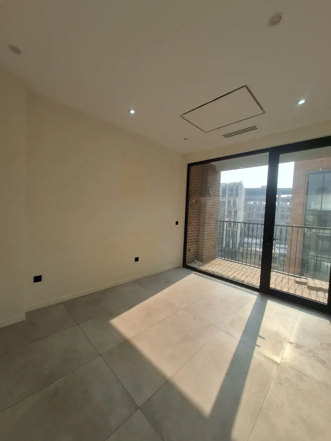 ۱۵۰متر / ۲ساله/ پاسداران مدرن بدون مشابه