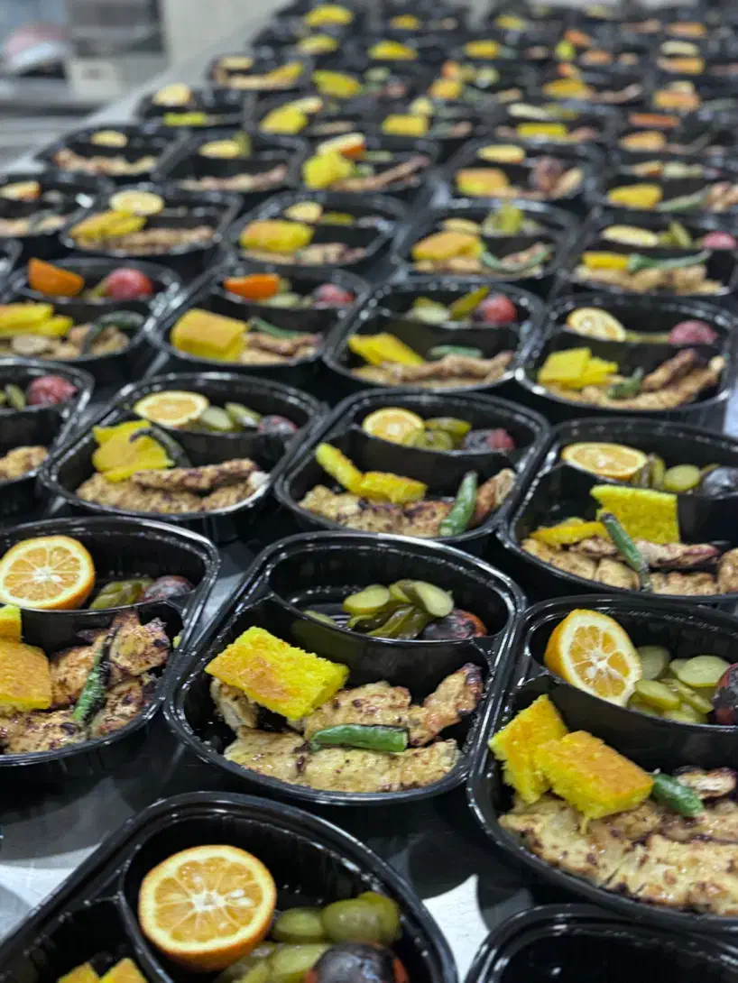 آشپز ماهر ایرانی و سوخاری زن|استخدام خدمات فروشگاه و رستوران|تهران, شهرک پرواز|دیوار