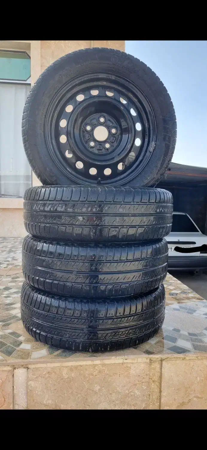 چهار حلقه لاستیک با رینگ پنج پیچ|قطعات یدکی و لوازم جانبی|بیستون, |دیوار