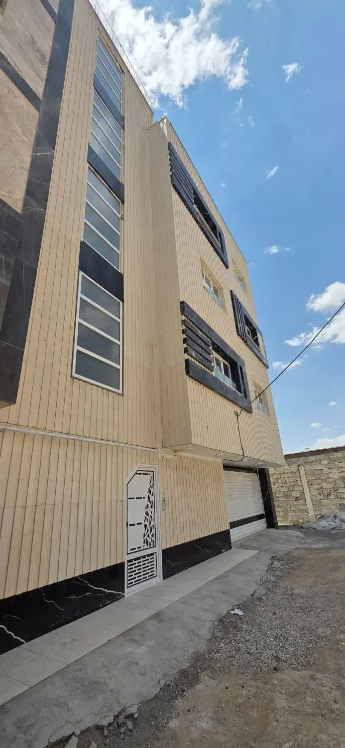 تکواحدی لوکس ۱۵۰ متری شهرک سیمرغ|فروش آپارتمان|برخوار, |دیوار