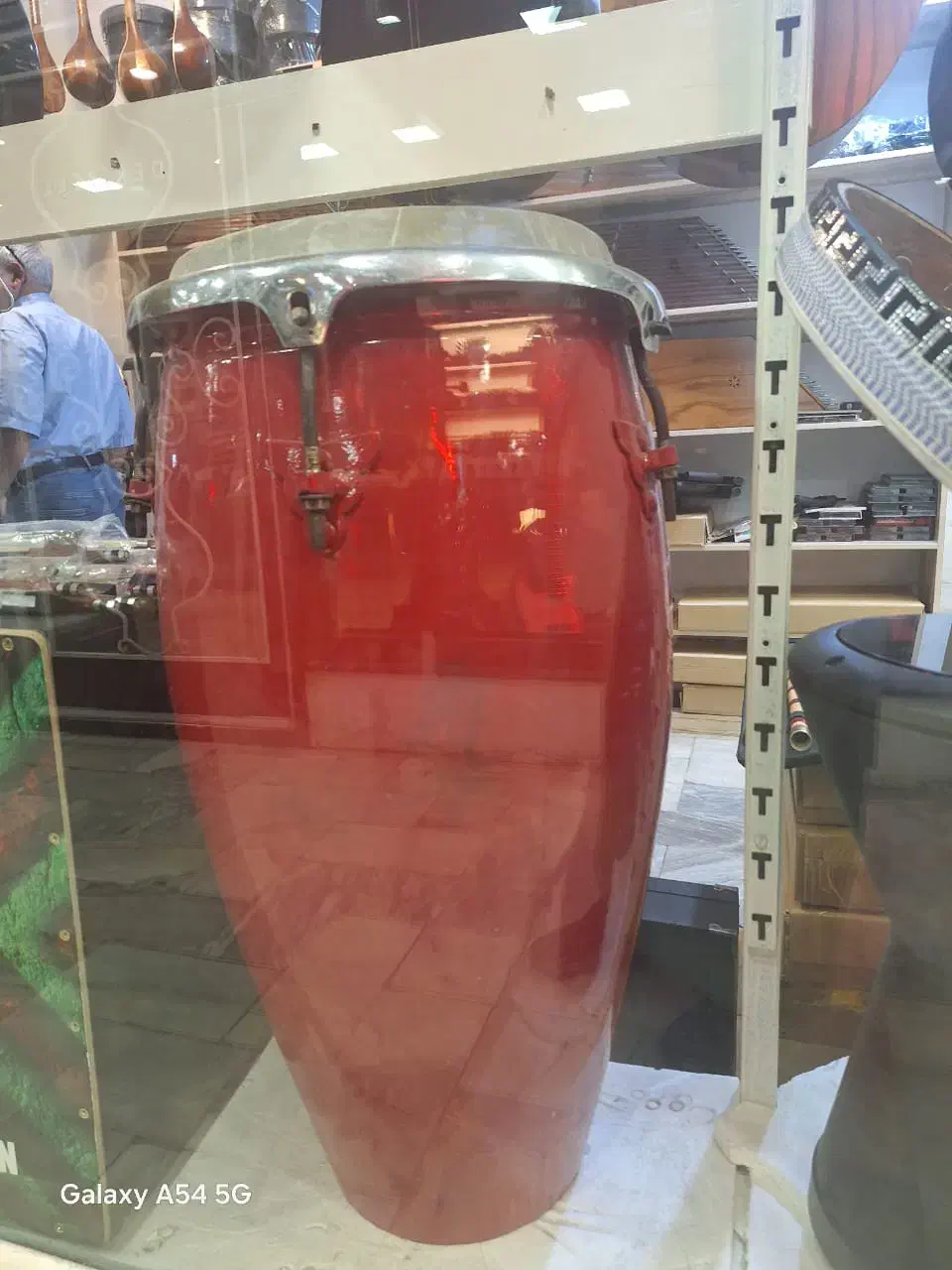 تومبا و بنگو بینگو با پایه های جداگانه|درام و پرکاشن|کرمان, |دیوار