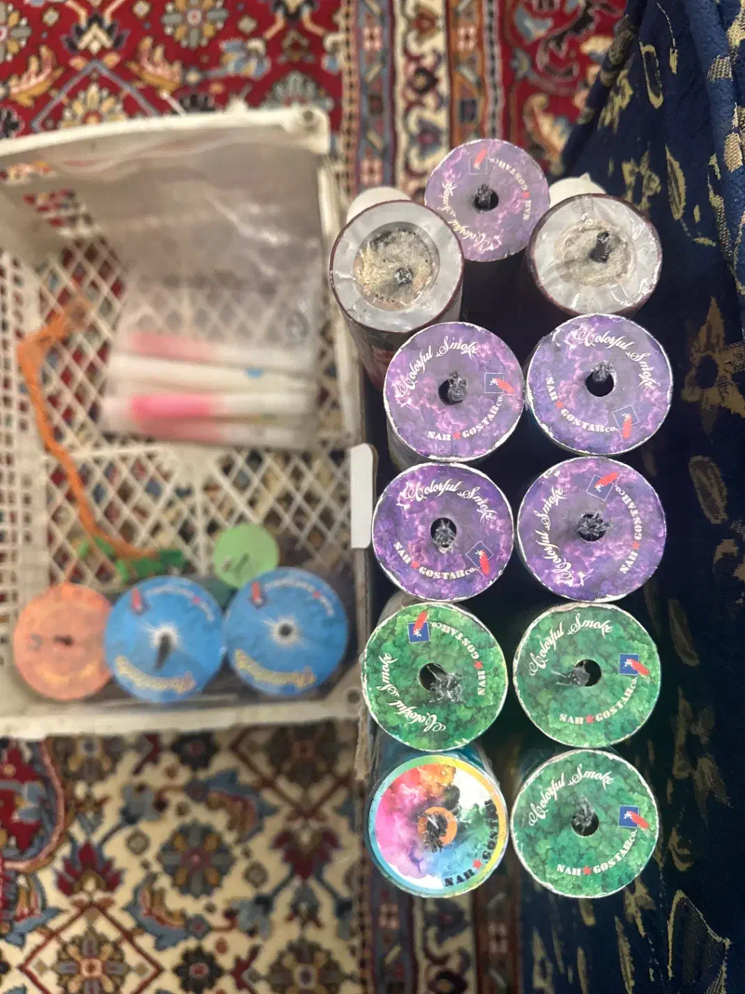 دود رنگی و ابشار|کلکسیون و سرگرمی|کرمان, |دیوار