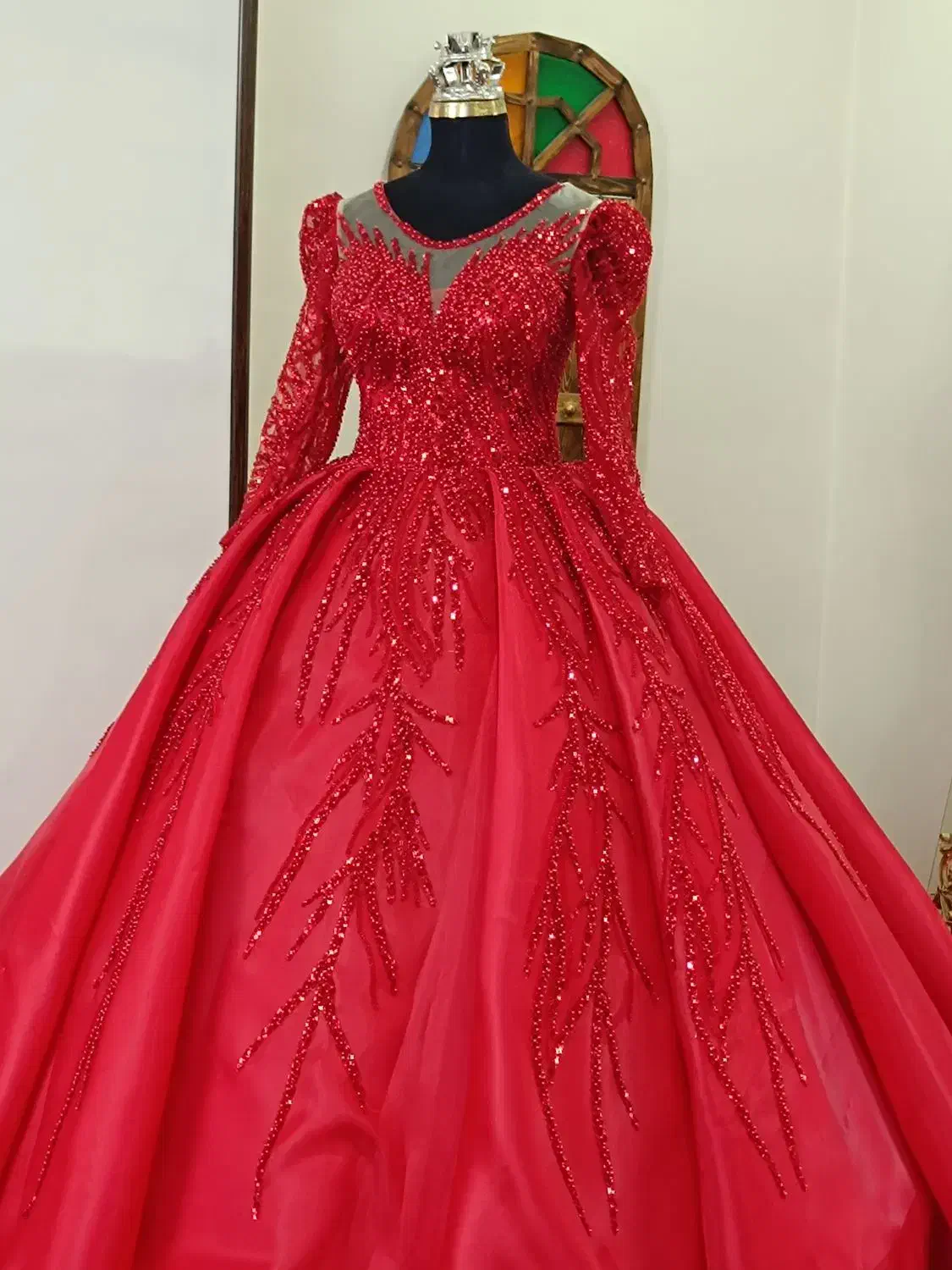 اجاره قرمز اناری|لباس|کرج, کوی زنبق|دیوار