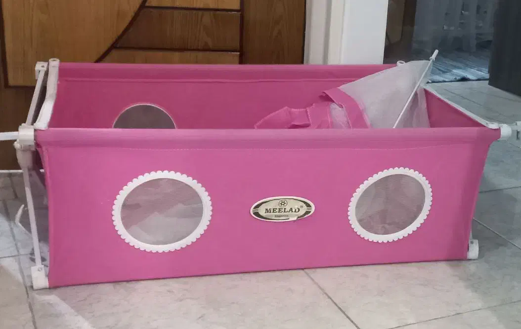 گهواره میلاد|تخت و صندلی بچه|شیراز, رکن‌آباد|دیوار