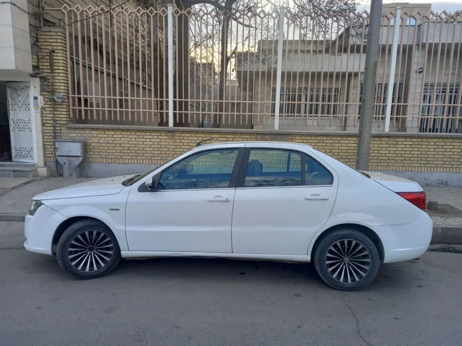 دنا معمولی|خودرو سواری و وانت|مشهد, امیر|دیوار