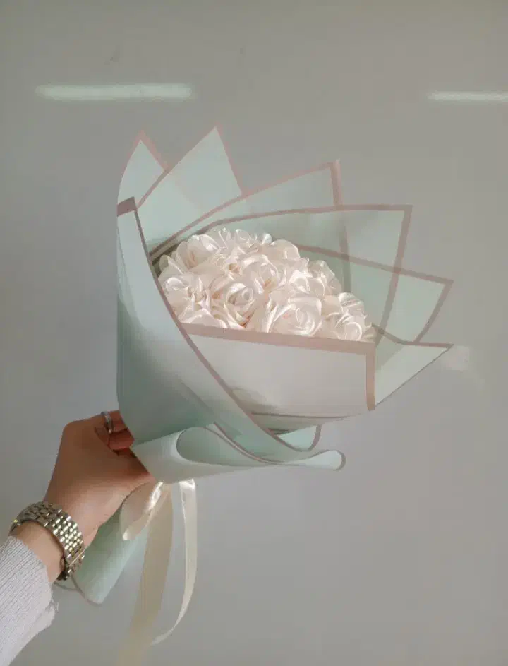 دسته گل|گل مصنوعی|قم, ارم|دیوار