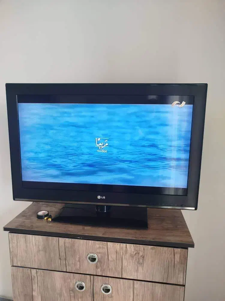 تلویزیون ال جی۳۲اینچ|تلویزیون و پروژکتور|بندر انزلی, ساحل قو|دیوار