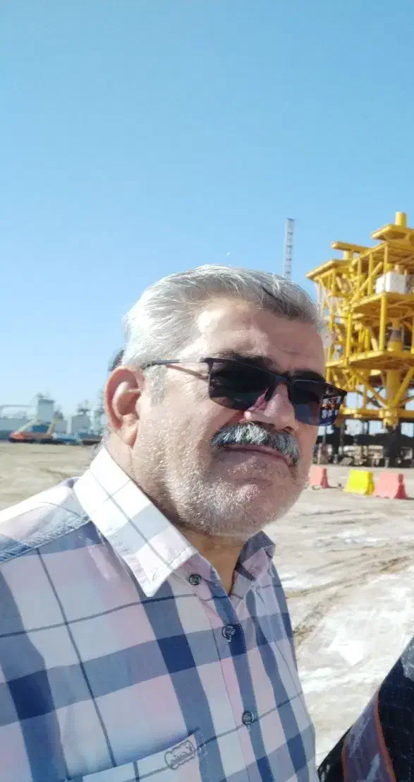 عینک|اشیا|ساوه, |دیوار