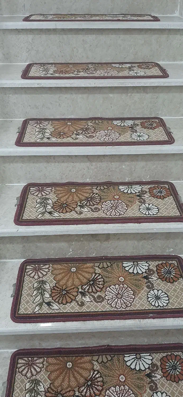 رو پله ای در حد نو|گلیم، جاجیم، گبه|قروه, |دیوار