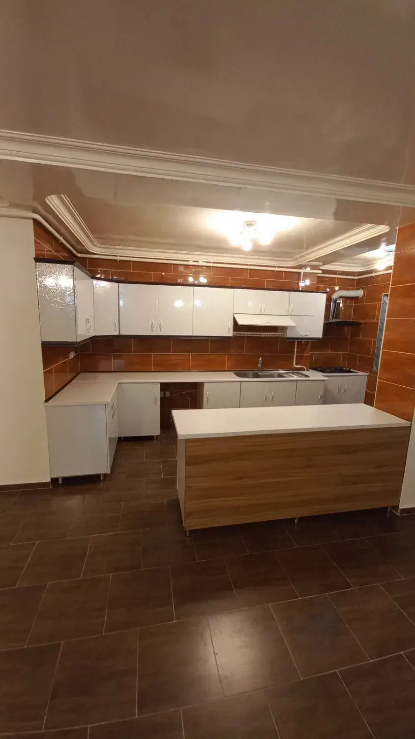 فروش آپارتمان ۱۵۵ متری|فروش آپارتمان|بندر انزلی, کارآموزی|دیوار