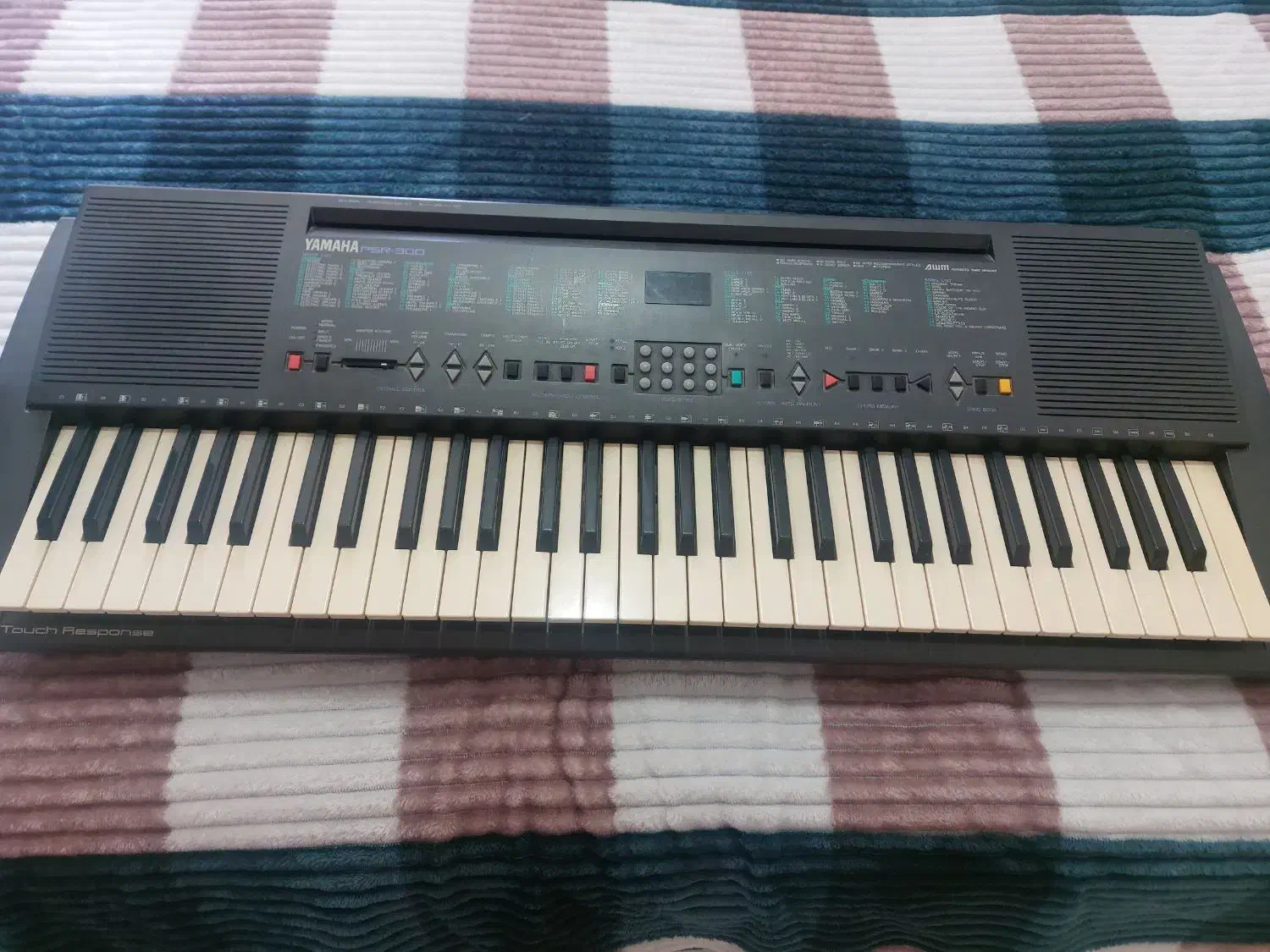 ارگ psr 300 yamaha|پیانو، کیبورد، آکاردئون|شیراز, فخرآباد (دروازه کازرون)|دیوار