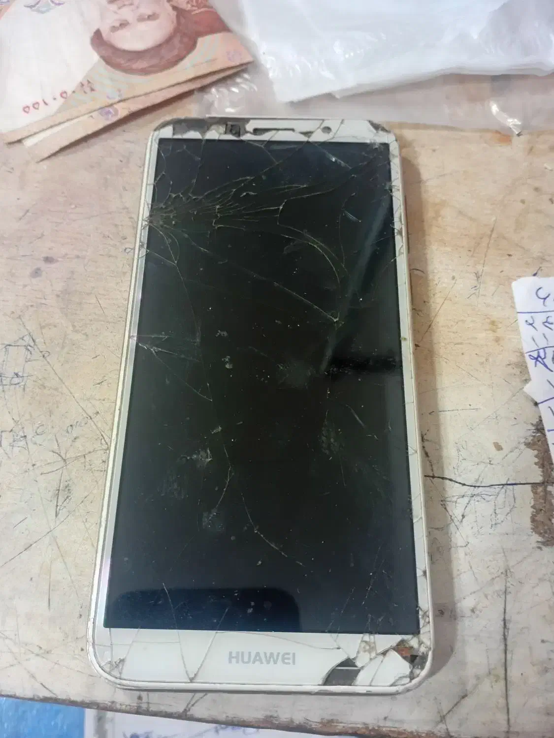 موبایلy5|موبایل|خنجین, |دیوار