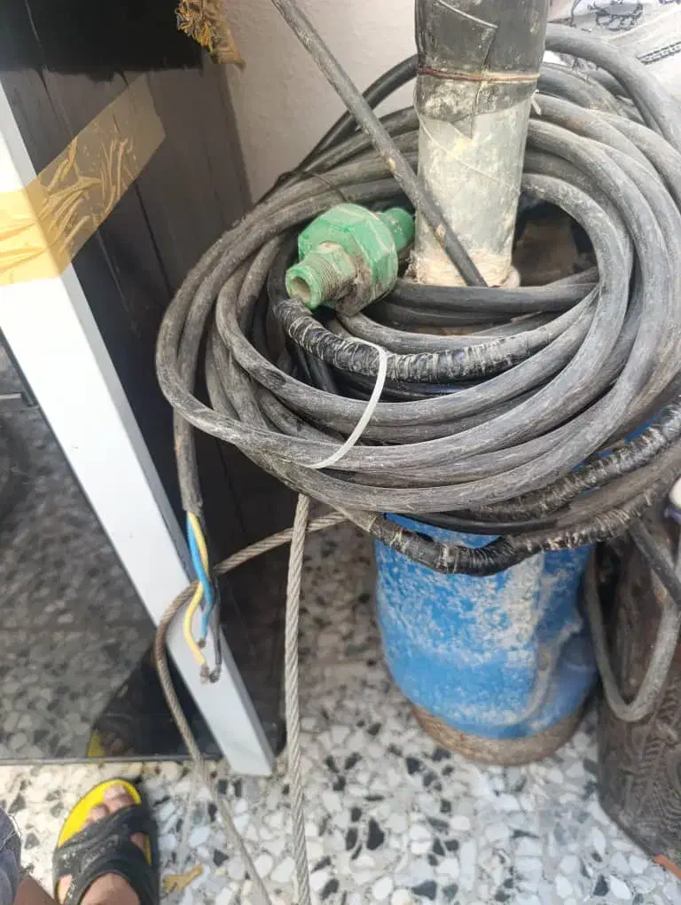 پمپ کف کش با سی متر کابل|ابزارآلات|شیراز, تحویلی|دیوار