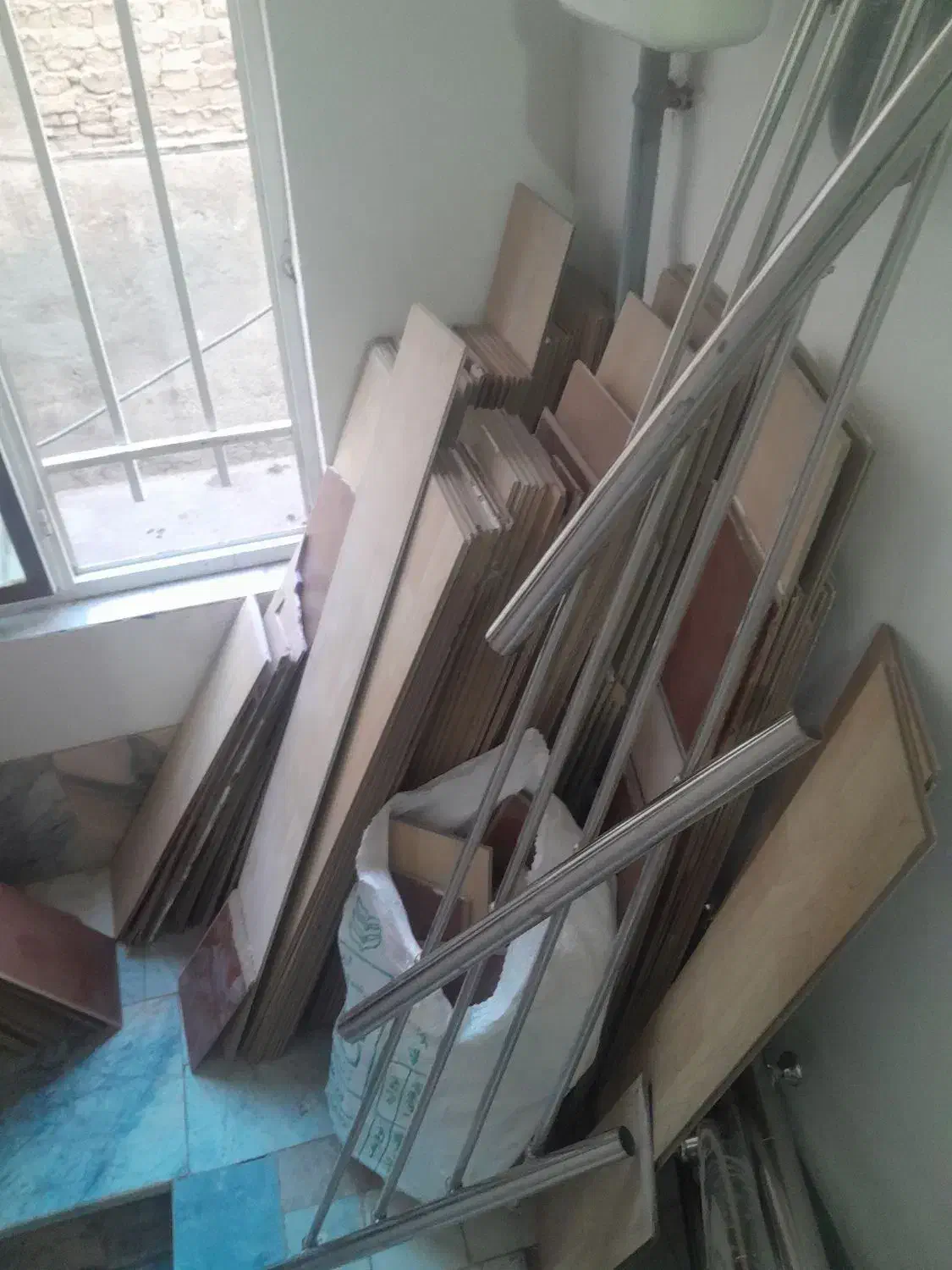 حدود۳۰مترپارکت باز شده|مصالح و تجهیزات ساختمان|محمدشهر, کوی بهار|دیوار