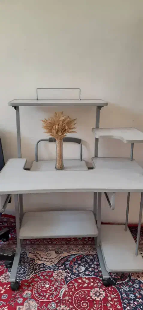 میز کامپیوتر و صندلی|میز تحریر و کامپیوتر|مرودشت, بیست متری بیمارستان|دیوار