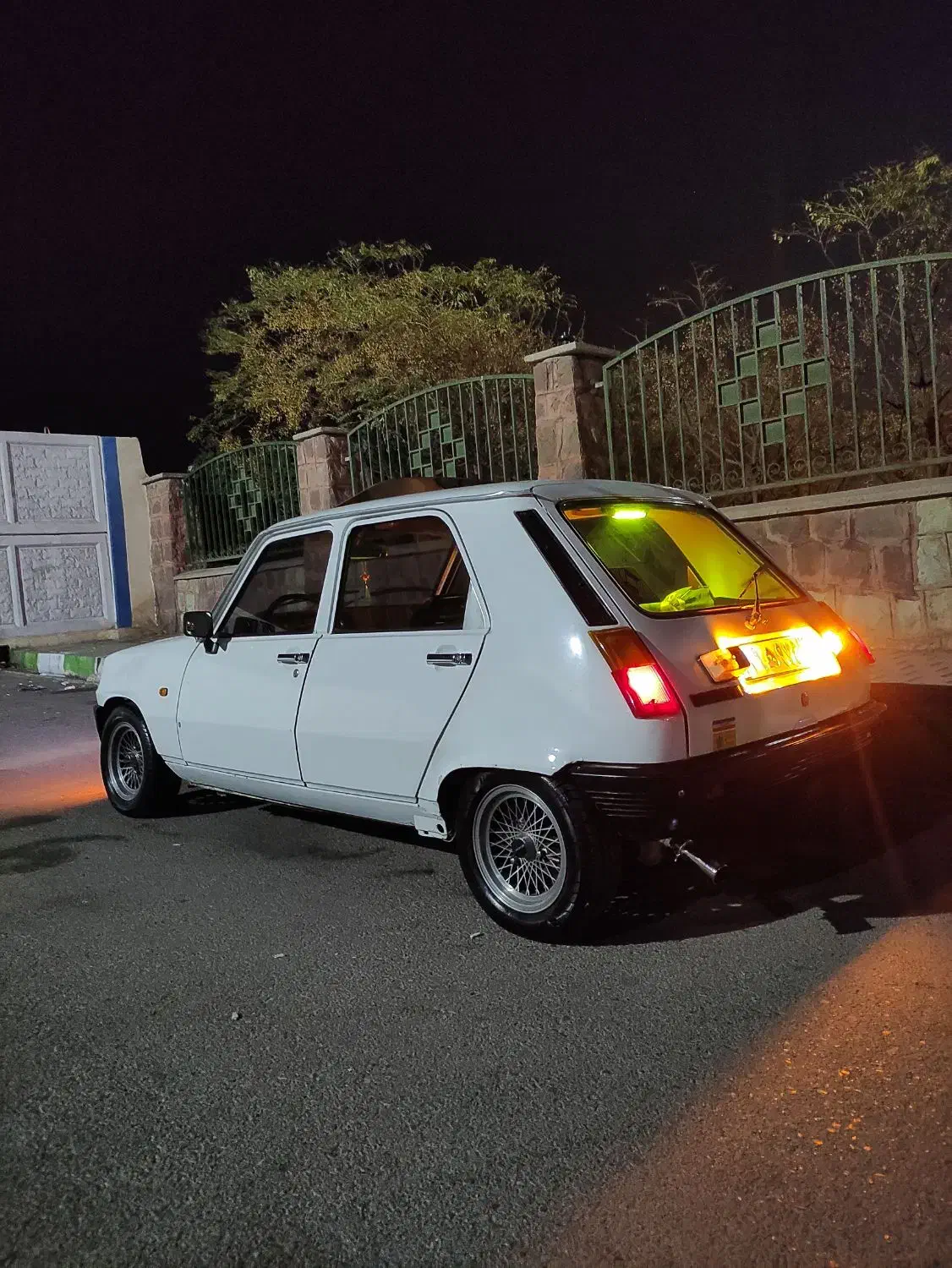 رنو 5  سانروف دار در حد  صفر فابریک|خودرو سواری و وانت|خاوران, |دیوار