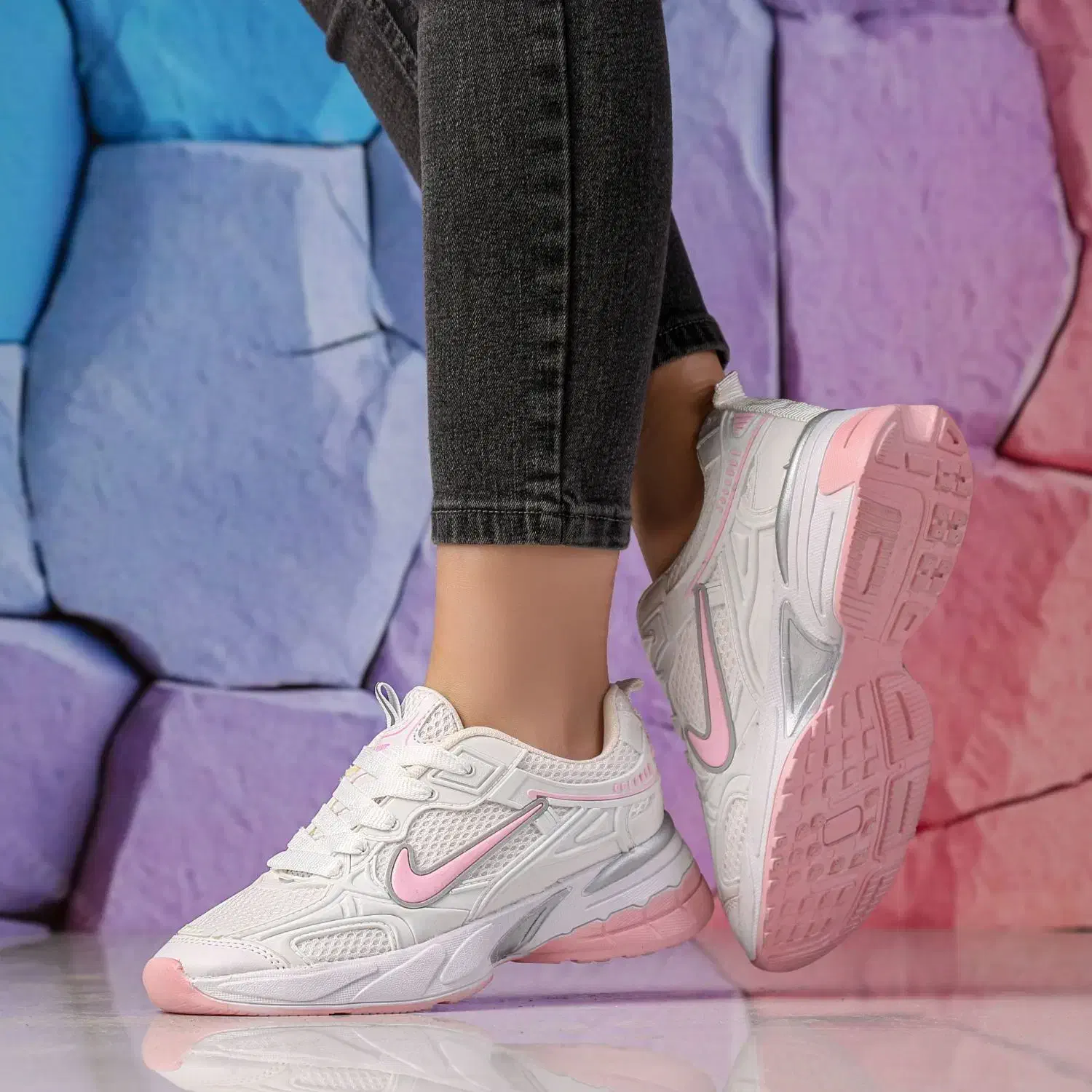 کتونی|کیف، کفش، کمربند|بروجرد, |دیوار