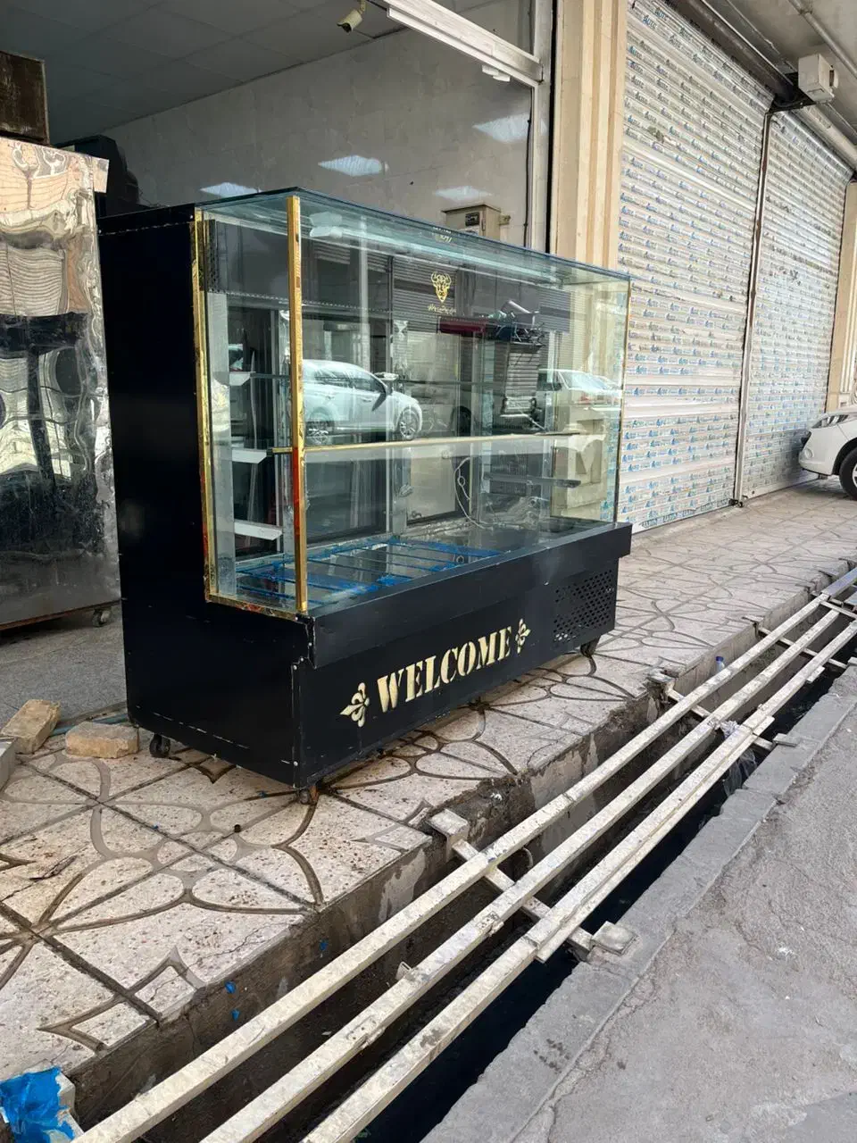 یخچال معکبی سفارشی ساز درحد نو|فروشگاه و مغازه|تهران, فلسطین (میدان انقلاب)|دیوار