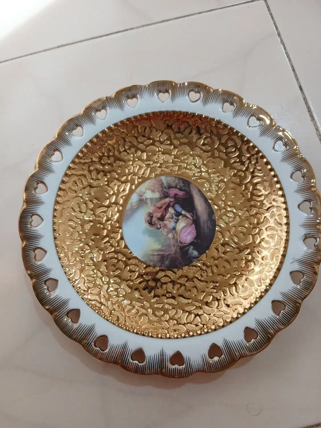 سرویس پذیرایی|ظروف سرو و پذیرایی|مهاجران, |دیوار