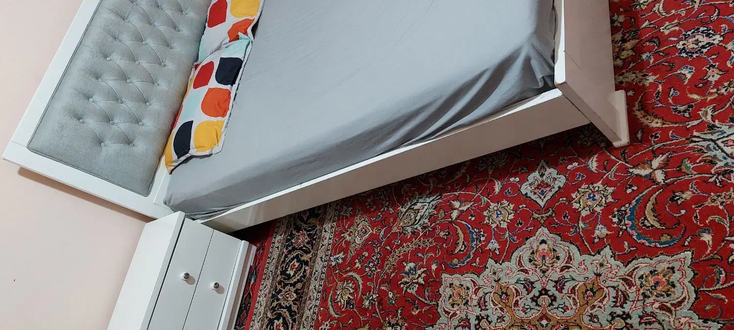 تخت خواب دونفره با تشک ومیز آرایش|تخت و سرویس خواب|محلات, |دیوار