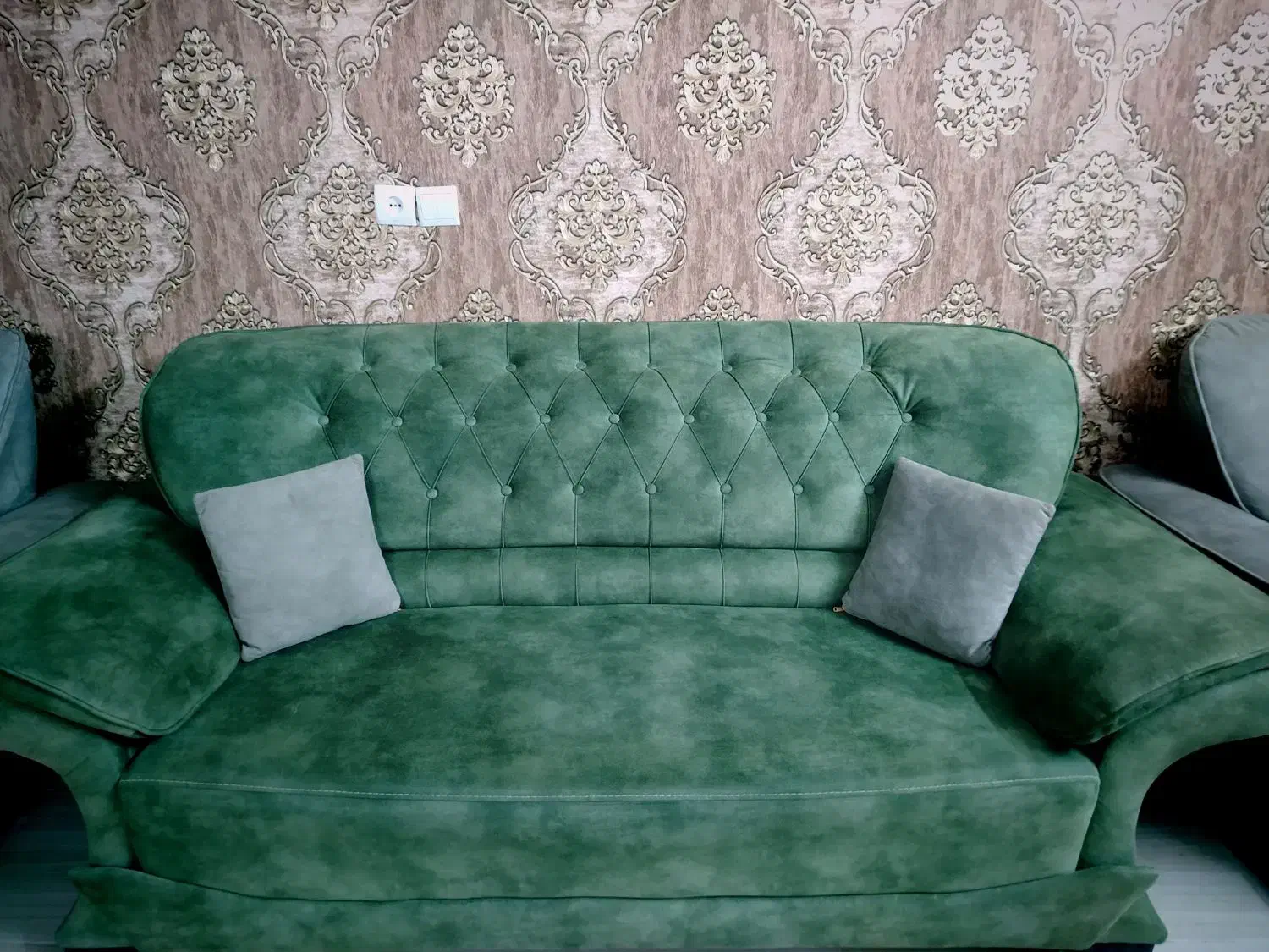 یک دست مبل 12 نفره|مبلمان خانگی و میز عسلی|گرگان, |دیوار