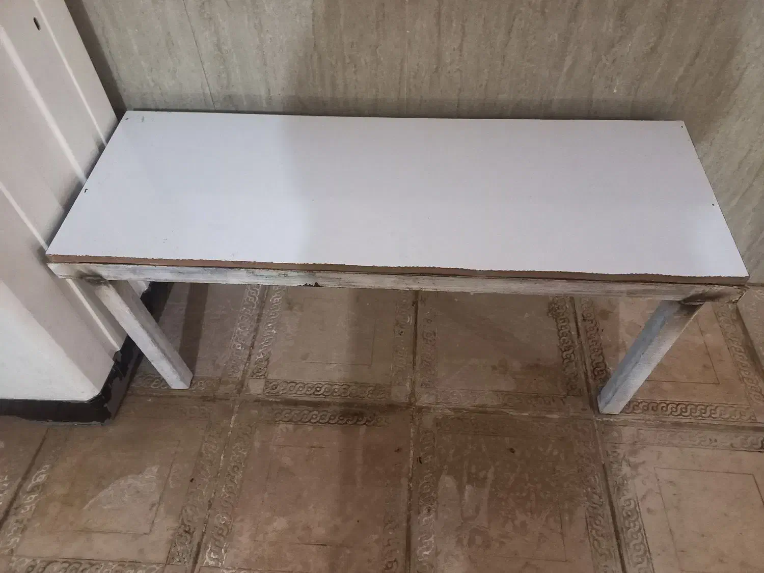 نیمکت|صندلی و نیمکت|اسفراین, |دیوار