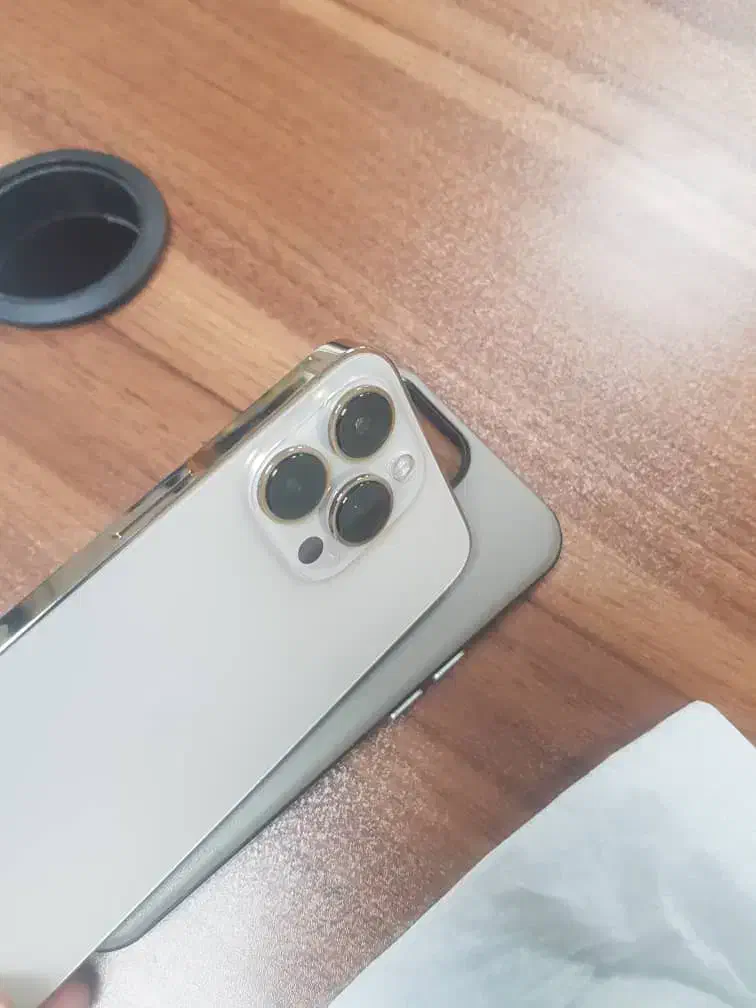 آیفون ۱۳ پرو ۲۵۶ گلد بدون خط و خش|موبایل|بندرعباس, |دیوار