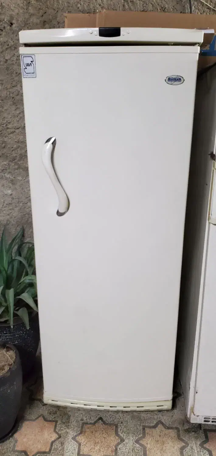 یخچال|یخچال و فریزر|آبپخش, |دیوار