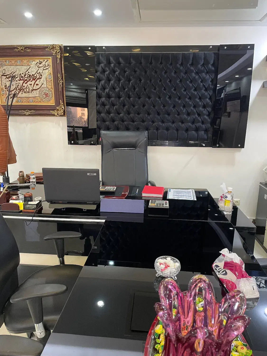 استخدام خانم منشی یا کمک حسابدار|استخدام اداری و مدیریت|تهران, نظامی گنجوی (توانیر)|دیوار