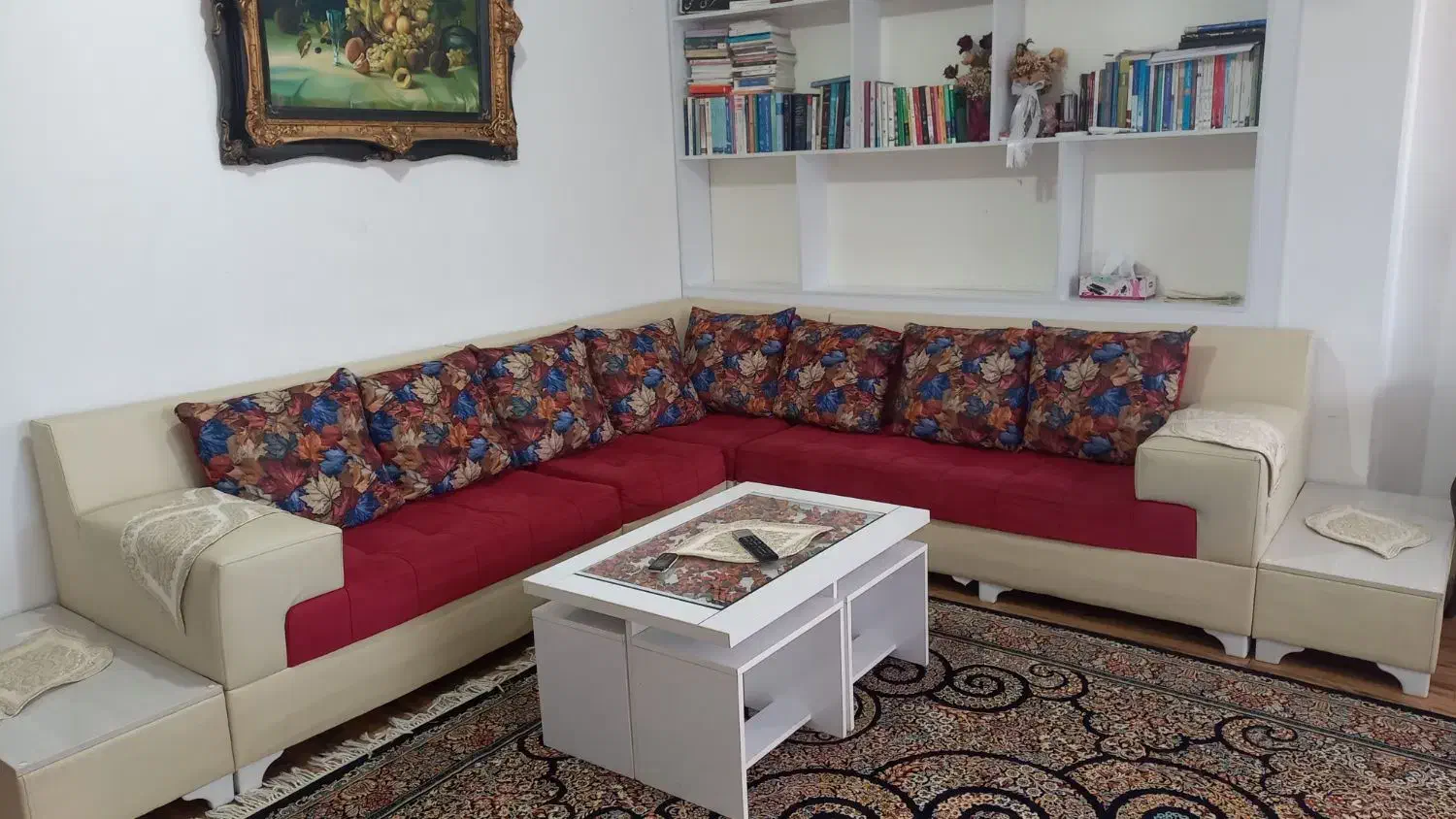 مبلمان ۷ نفره در حد نو بهمراه میز عسلی|مبلمان خانگی و میز عسلی|تالش, هشتپر|دیوار