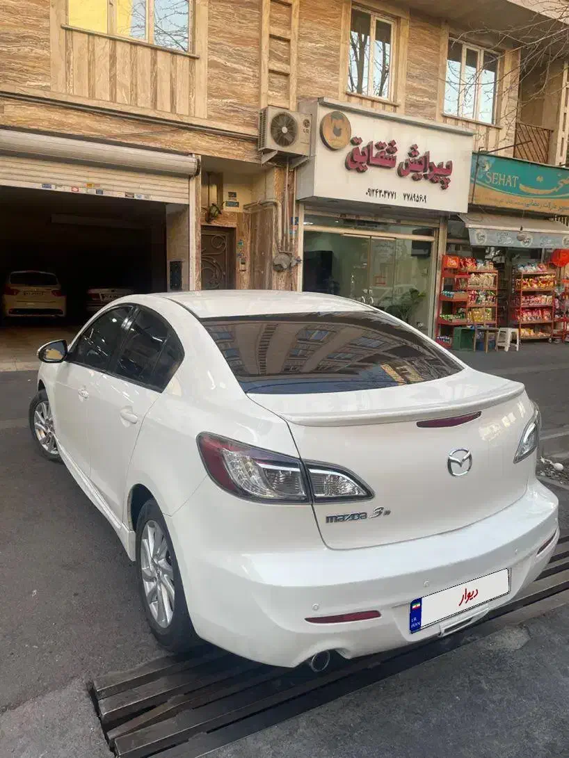 مزدا مدل 1396 بدون طافکاری لیسه و رنگ فوری فروشی|خودرو سواری و وانت|تهران, تهرانپارس غربی|دیوار