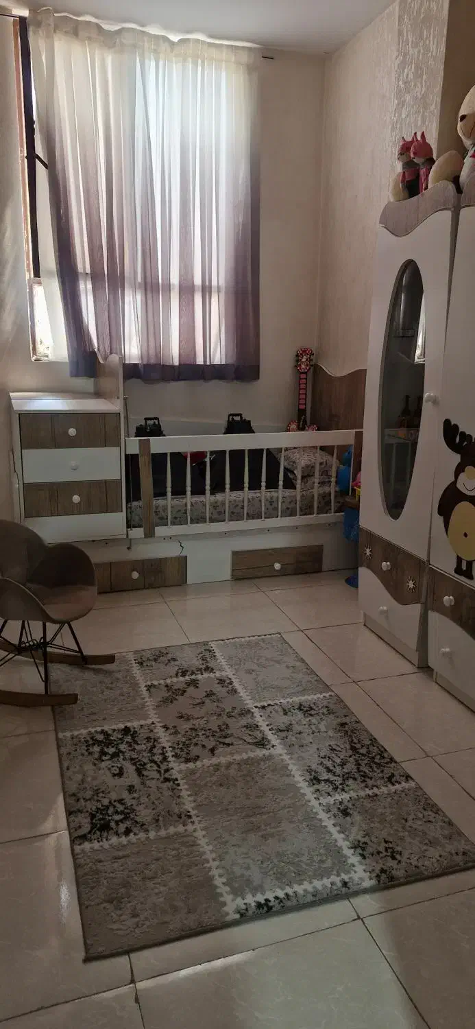 سرویس خواب کودک|تخت و سرویس خواب|اندیشه, اندیشه فاز ۱|دیوار