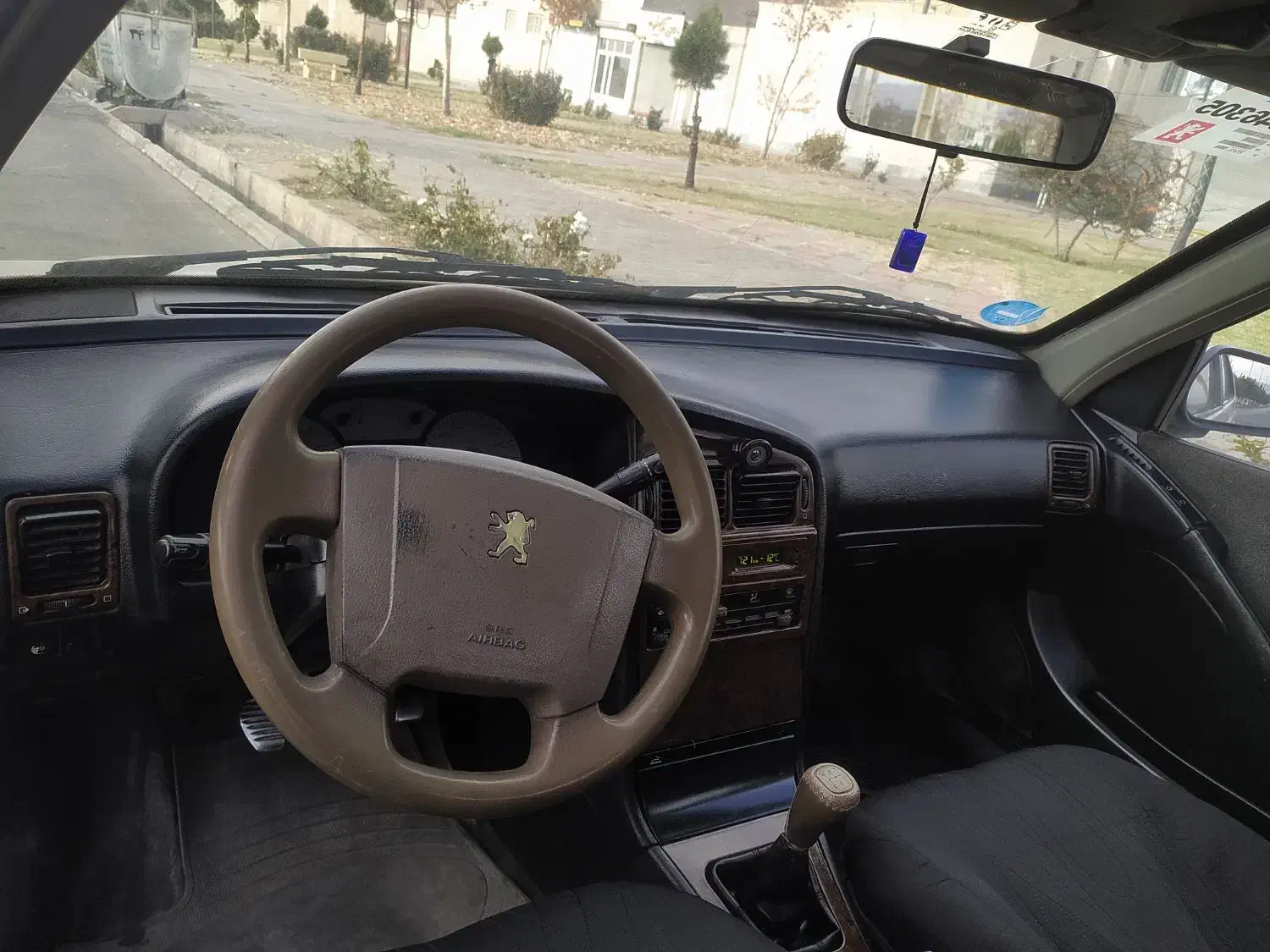 فروش پرشیا مدل ۸۳ نقره ای|خودرو سواری و وانت|زنجان, |دیوار